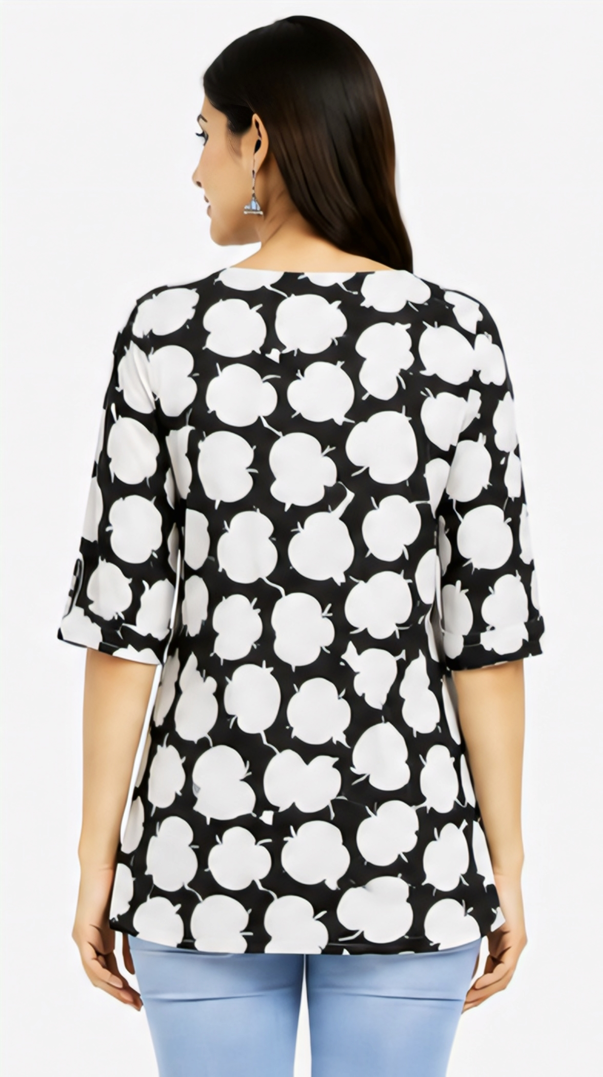 🖤 Women's Black & White Floral Printed Kurti – Stylish Everyday Wear